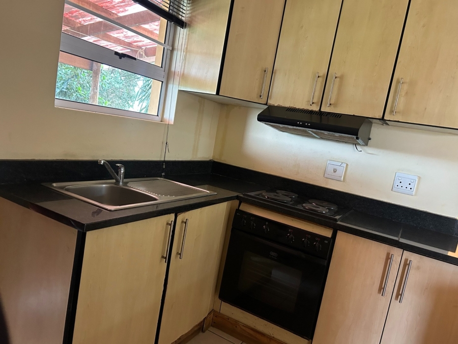 5 Bedroom Property for Sale in Beacon Bay North Eastern Cape